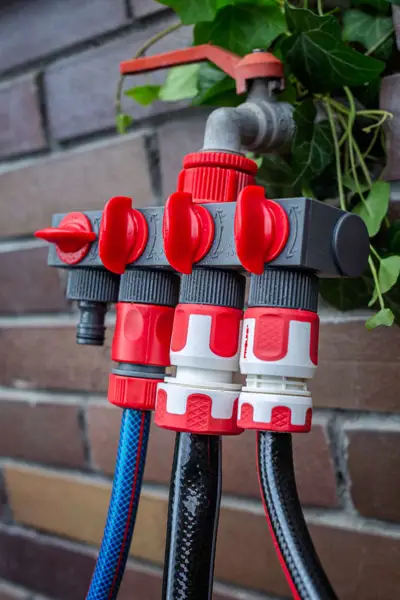 DISTRIBUTER ZA VODO - CIJEVA 4 IZLAZA